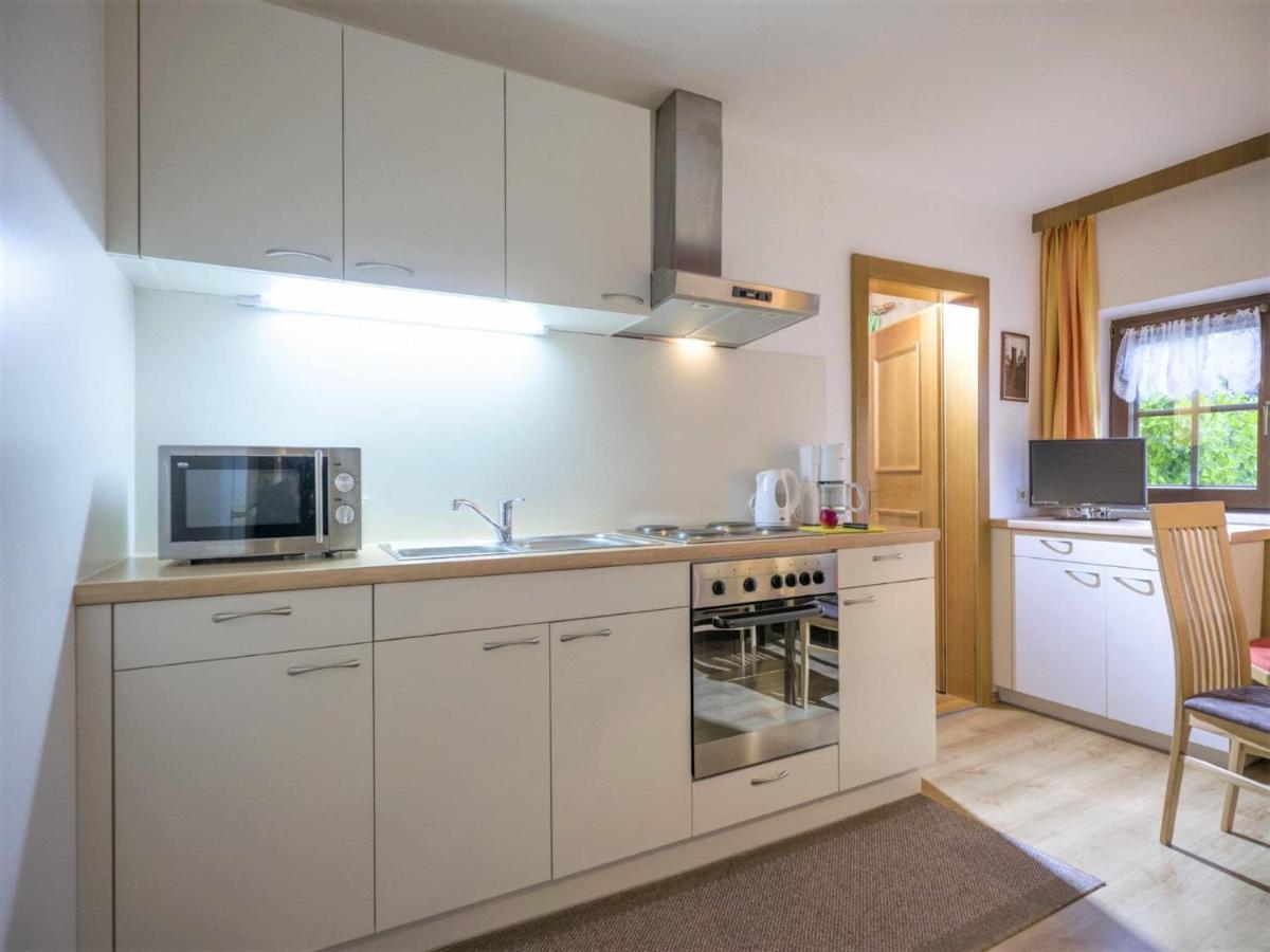 Apartment In Top Location In Fuegen With Balcony Екстериор снимка