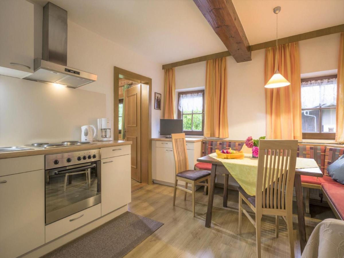Apartment In Top Location In Fuegen With Balcony Екстериор снимка