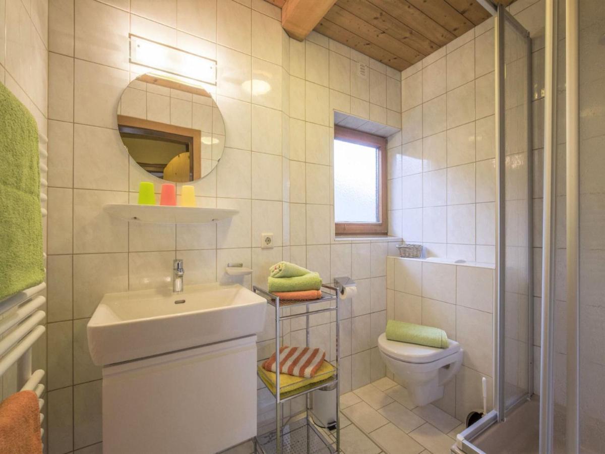 Apartment In Top Location In Fuegen With Balcony Екстериор снимка