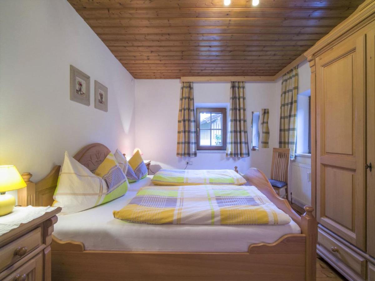 Apartment In Top Location In Fuegen With Balcony Екстериор снимка