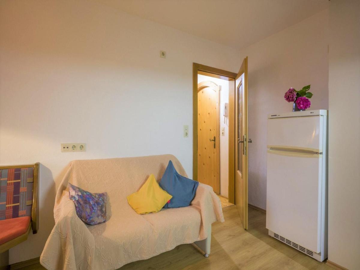 Apartment In Top Location In Fuegen With Balcony Екстериор снимка